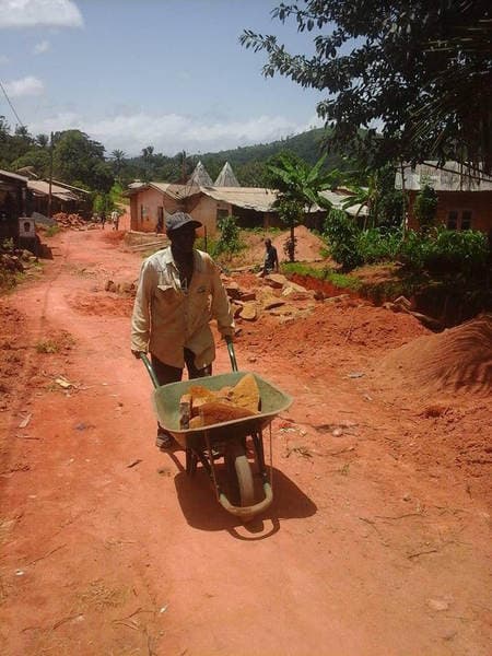 THE TONMUKOM - WINDIK ROAD WORK — photograph from the Guneku Fondom archive