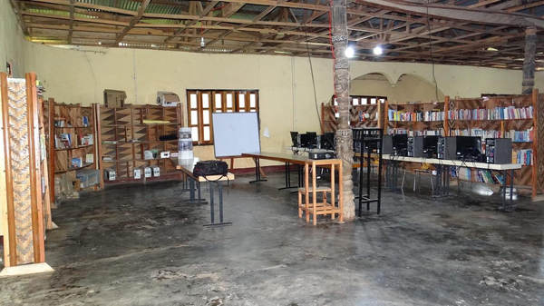 Guneku Royal Community Library — photograph from the Guneku Fondom archive