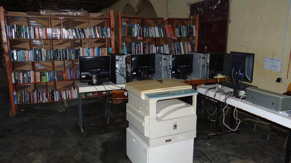 Guneku Royal Community Library — photograph from the Guneku Fondom archive