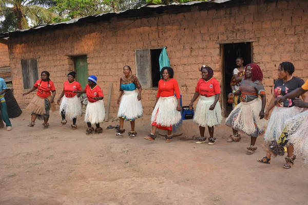 Mukonge Dance Groups in Meta — photograph from the Guneku Fondom archive