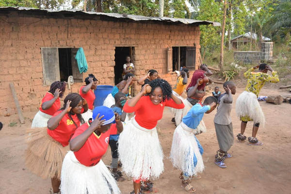 Mukonge Dance Groups in Meta — photograph from the Guneku Fondom archive