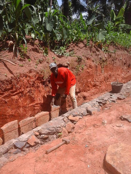 THE TONMUKOM - WINDIK ROAD WORK — photograph from the Guneku Fondom archive