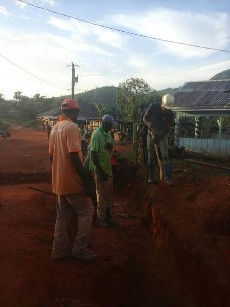 THE TONMUKOM - WINDIK ROAD WORK — photograph from the Guneku Fondom archive